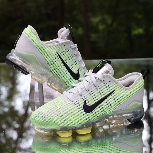 Nike Air VaporMax Flyknit 3 Light Silver Volt - Picture 2 of 13
